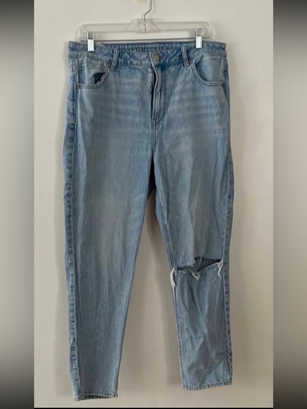 American Eagle Mom Jeans